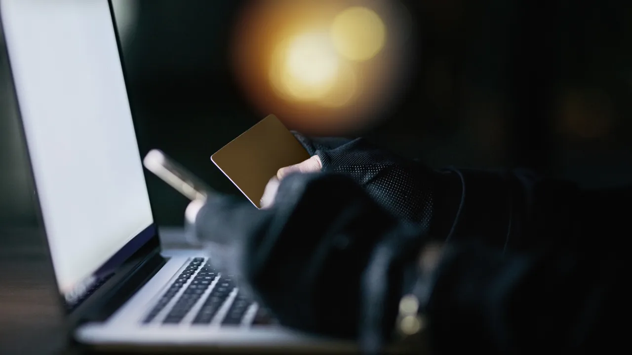 kradja identiteta - kradja identiteta na internetu - kradja identiteta krivicno delo - krađa identiteta - krađa podataka - kome prijaviti krađu identiteta